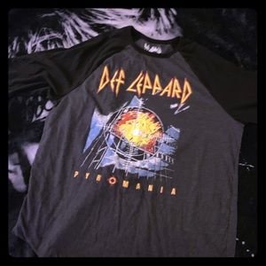 Def Leppard baseball style shirt